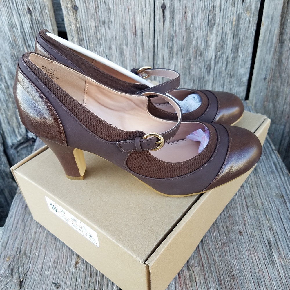 Brinley Co. Women's Tassi Comfort - Sole Shoes